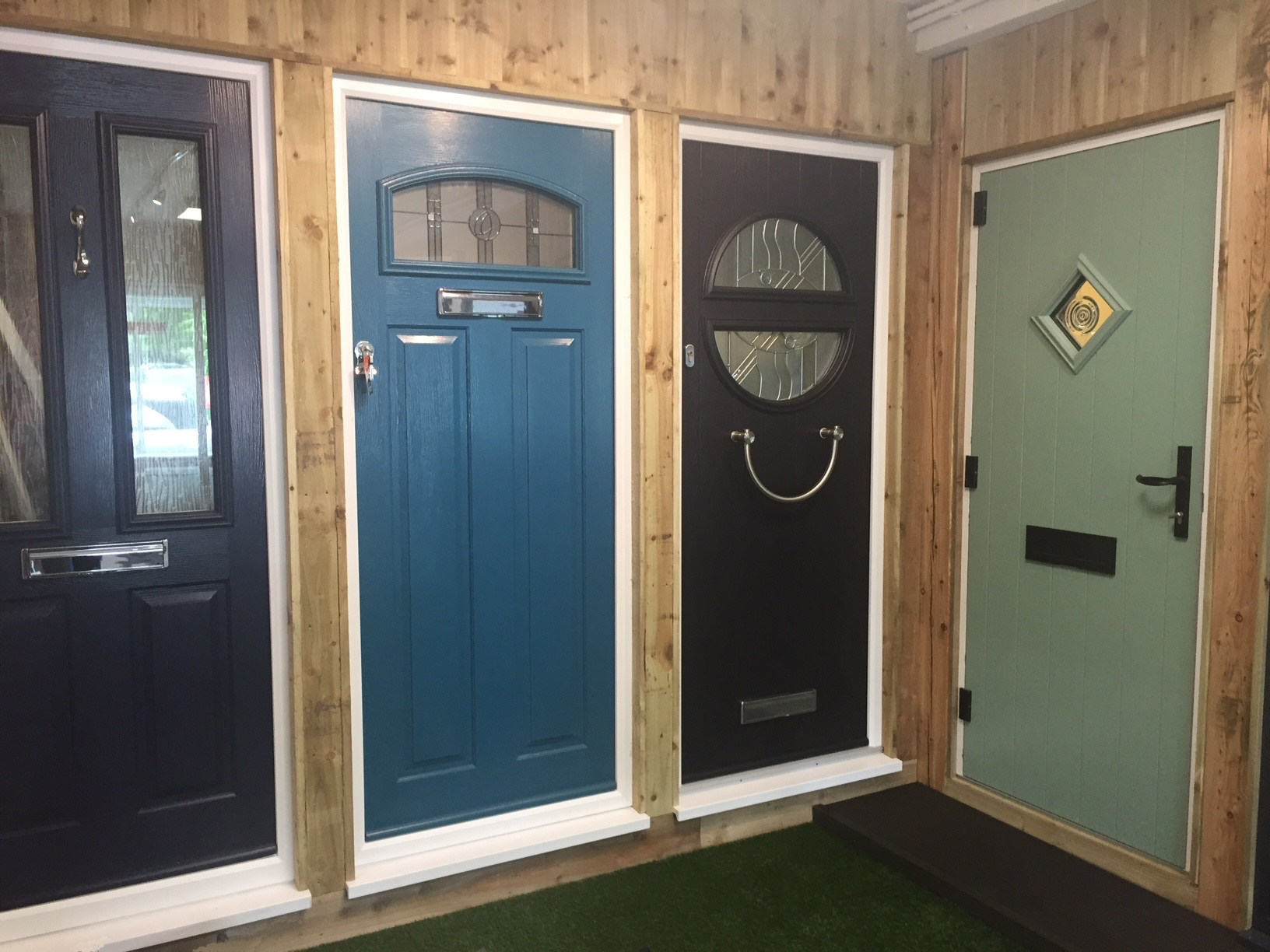 UK BUILDING PLASTICS THE LATEST SOLIDOR SHOWCASE - Fenestra Build